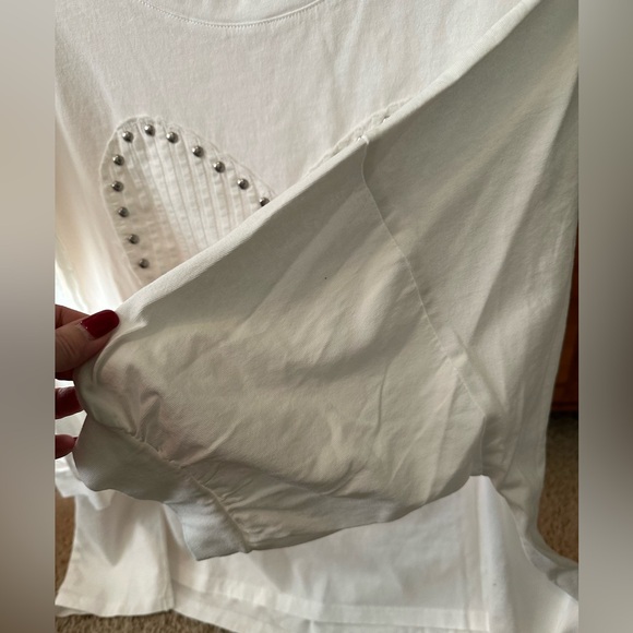 Easel Studded Heart Top - Picture 6 of 7